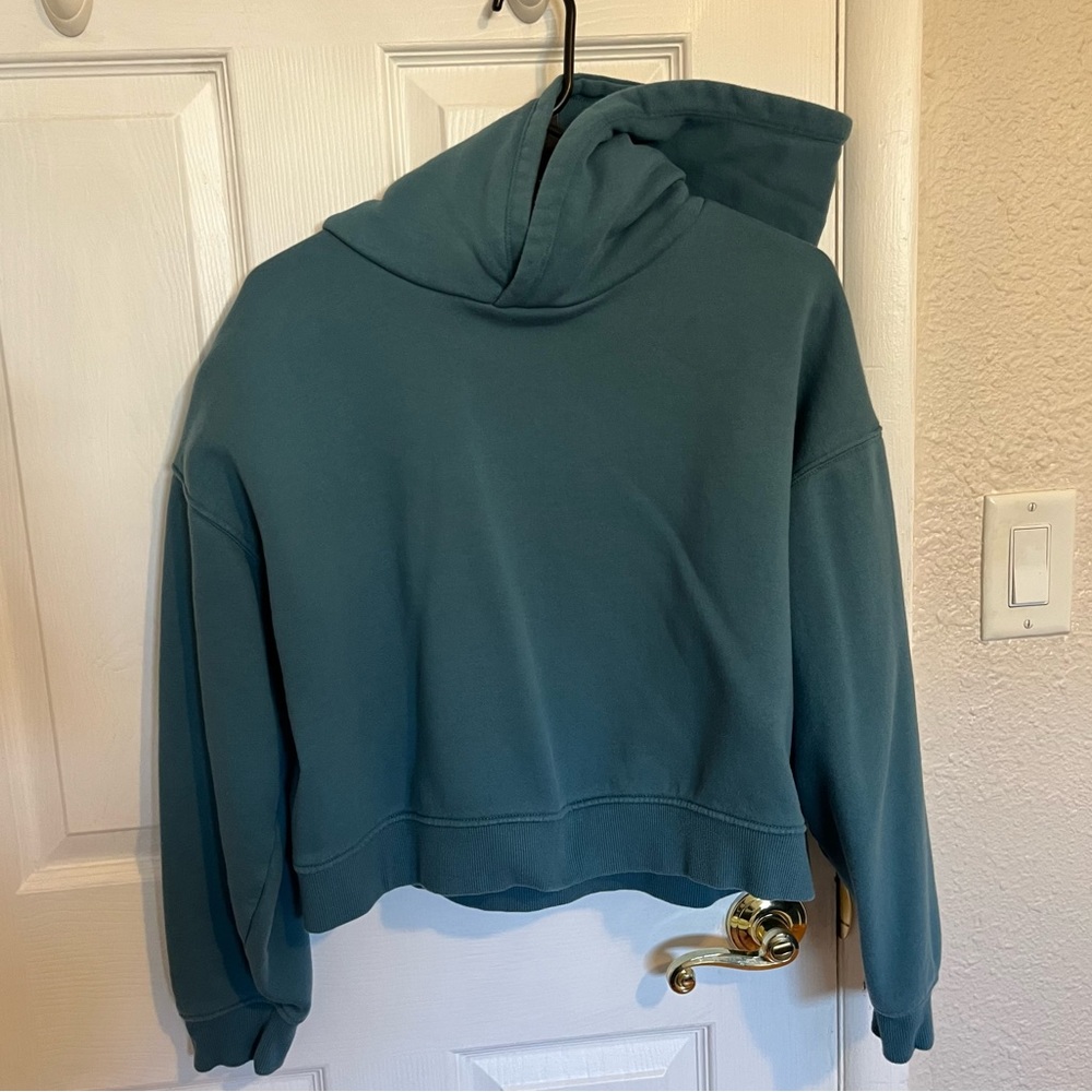 Cropped Hoodie